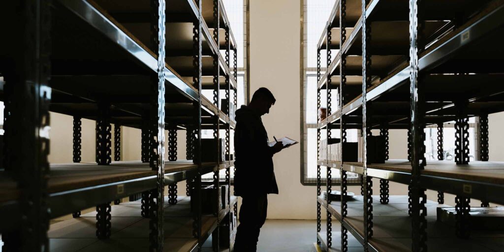 De Waal Transport - We zorgen voor de juiste etikettering​